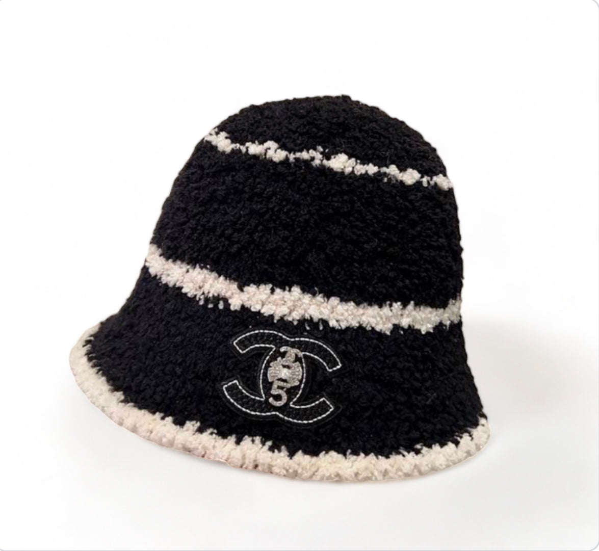 Cotton Chanel bucket hat